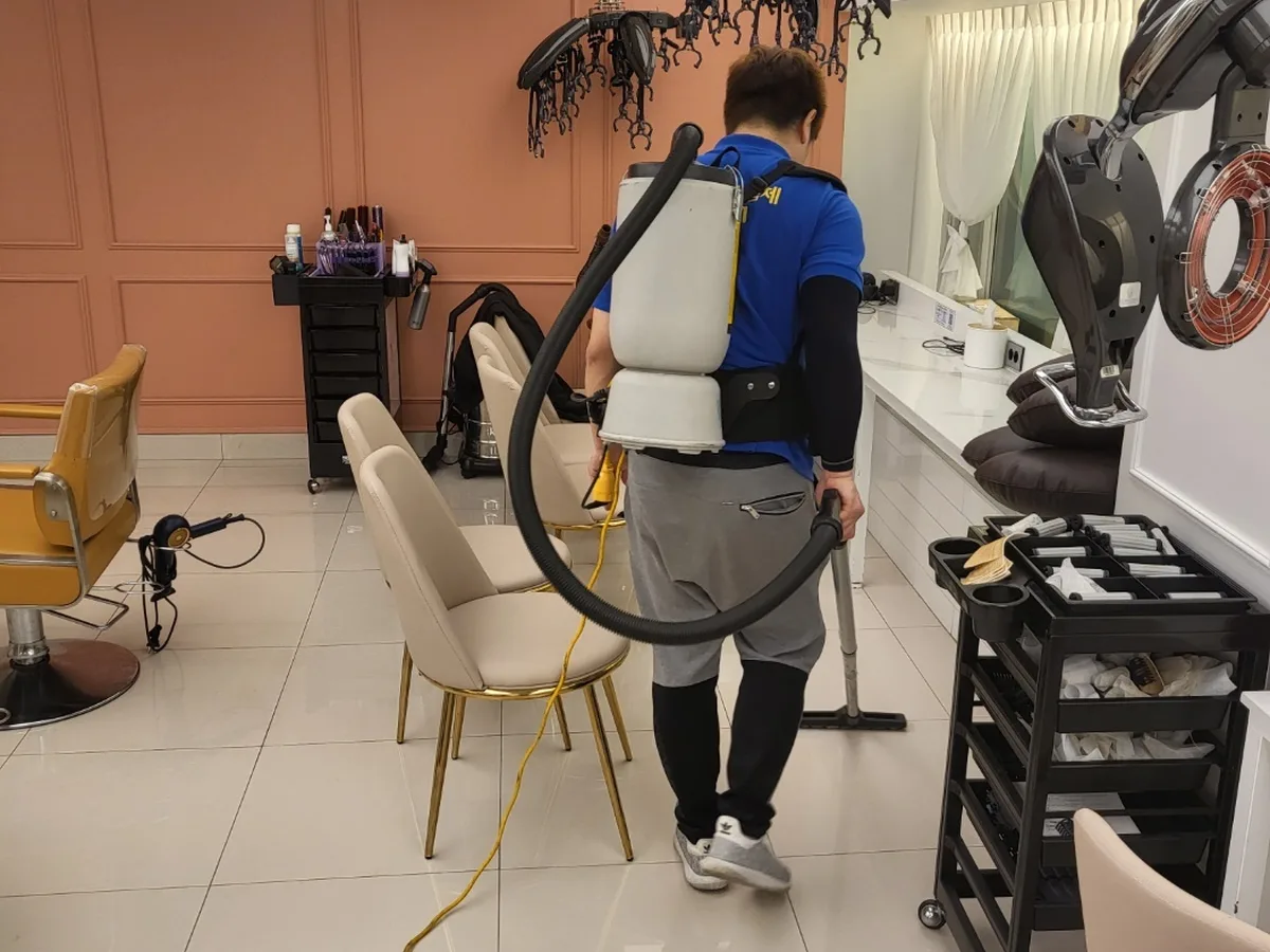 신안군 압해읍 헤어샵 대기 검사실 위생청소 사례 - 행진크린